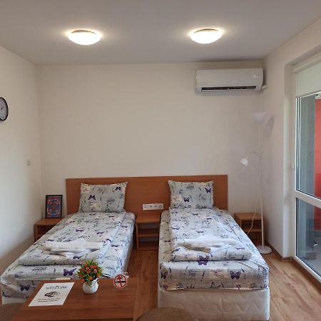 Gabrovo Relax Apartment Esterno foto