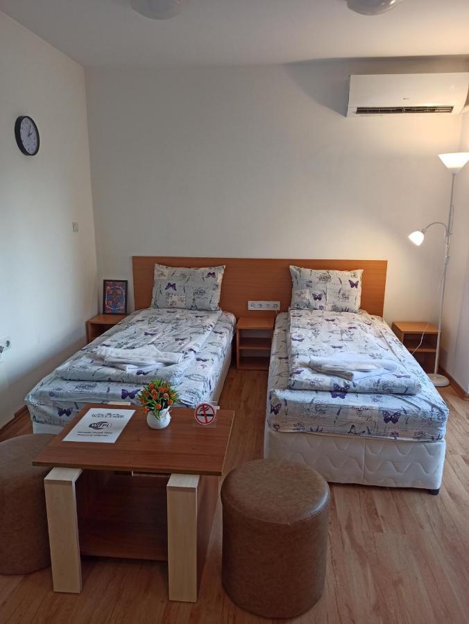 Gabrovo Relax Apartment Esterno foto